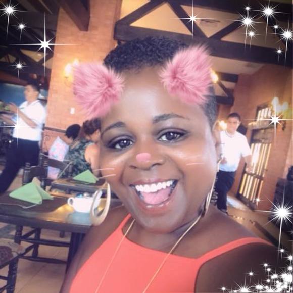 Poshmark profile picture for @poles